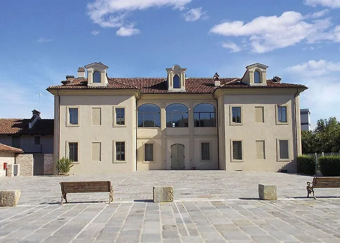 Cascina Marchesa Hotel